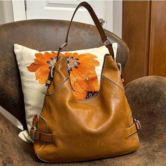 MICHAEL MICHAEL KORS HOBO BAG SLOUCH LEATHER HOBO BUCKLES TASSEL BROOKEVILLE Y2K - Picture 1 of 17